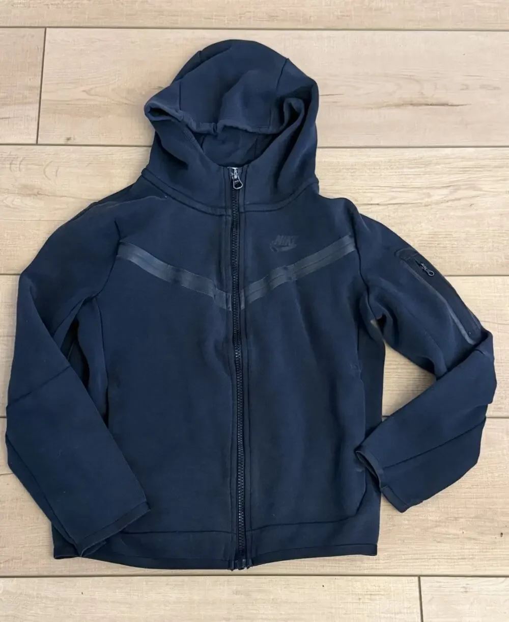 Nike Tech Fleece Full Zip Hoodie Boys L Black CU9223-010 Youth Jacket